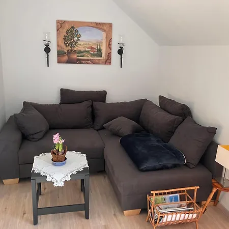 Rhoenperle Apartman *